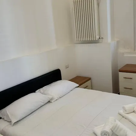 Carrassi Con Parcheggio Privato Dom wakacyjny Bari