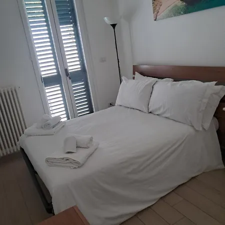 Carrassi Con Parcheggio Privato Dom wakacyjny *